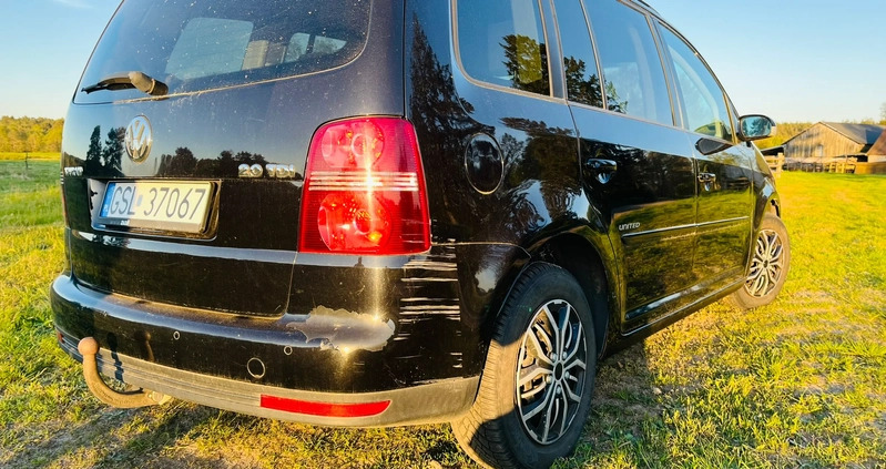 Volkswagen Touran cena 17000 przebieg: 250000, rok produkcji 2008 z Dobra małe 106